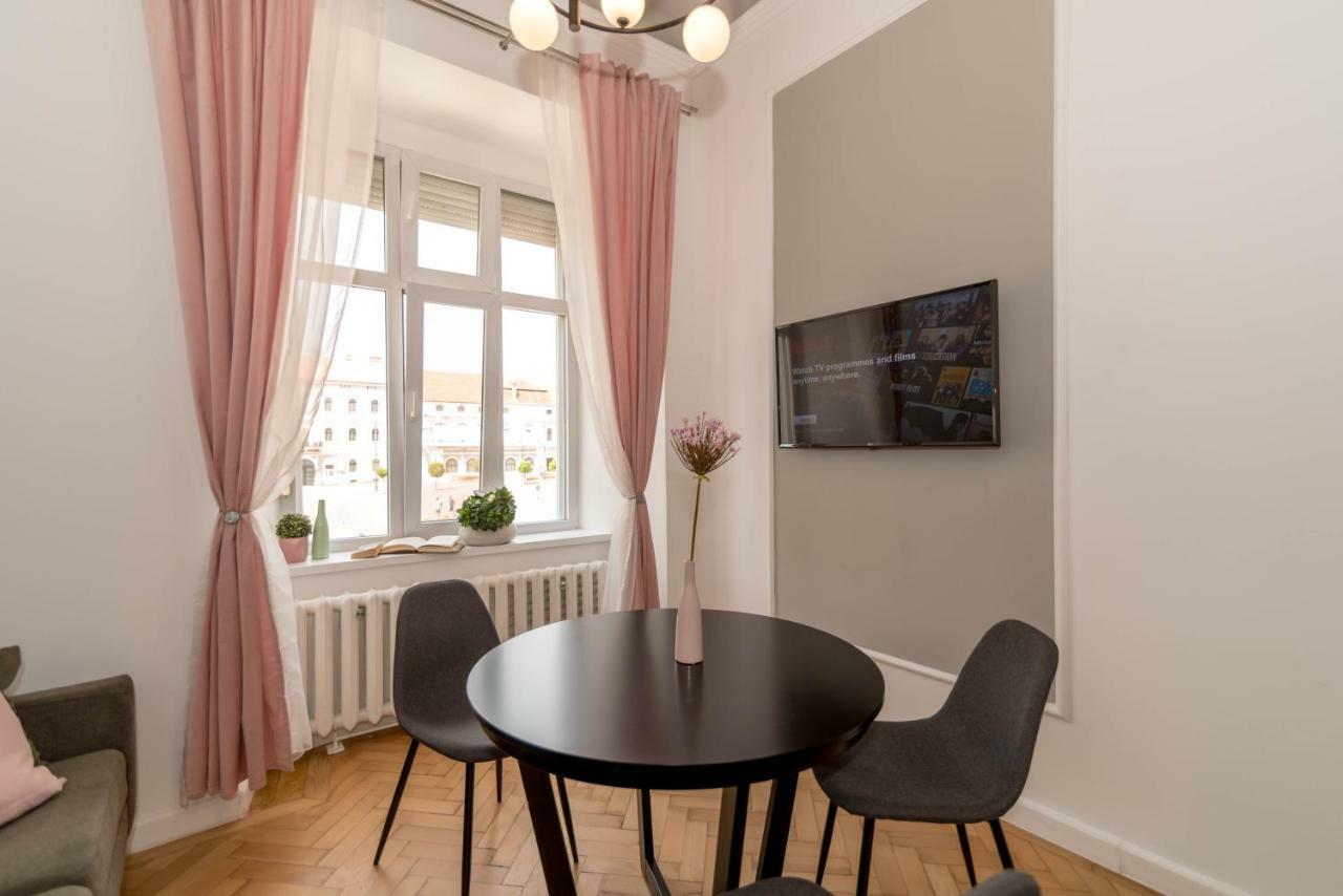 טימישוארה Central Premium Suites מראה חיצוני תמונה